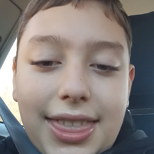 user_2035683205