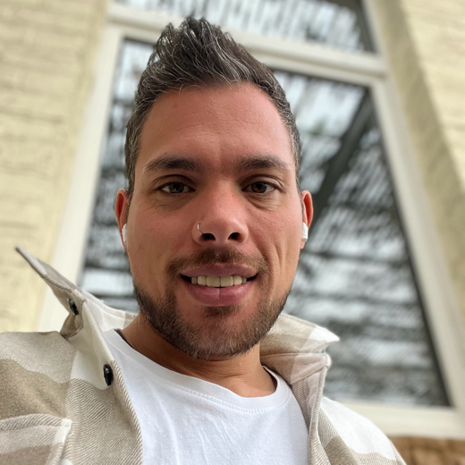 molzi creator profile