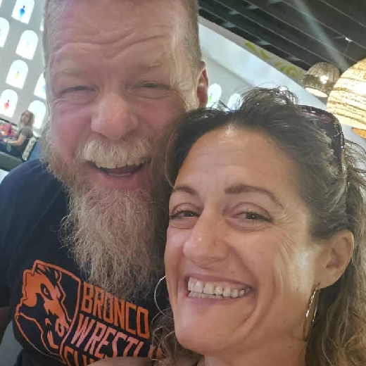 fatdadoftarkov & wife
