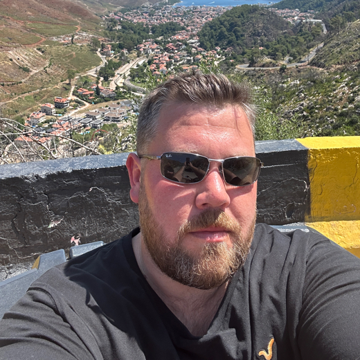 TomSmith creator profile
