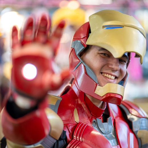 Grins.Cosplay